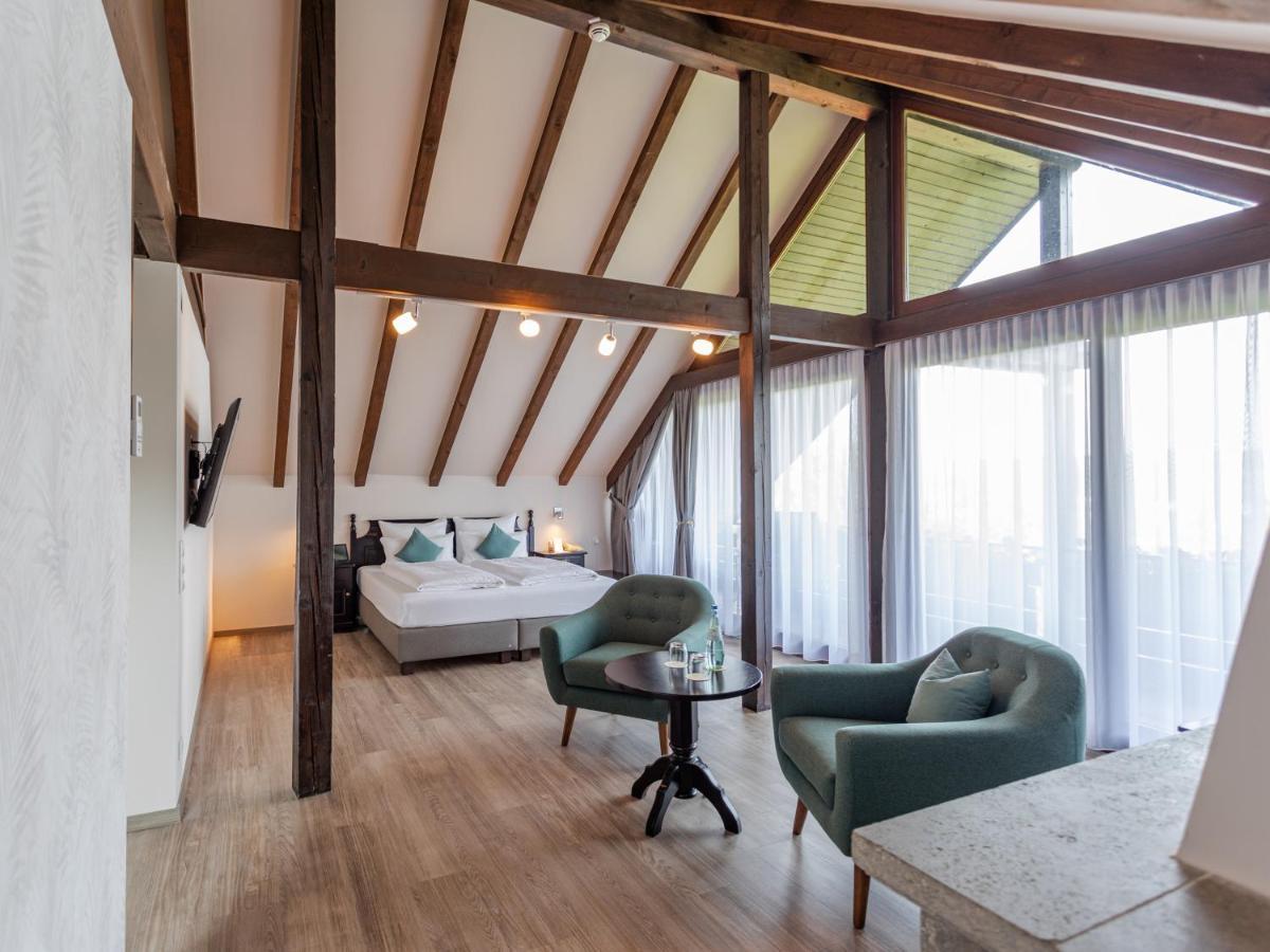Superior Studio mit Balkon